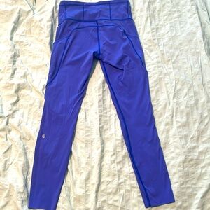 Lululemon light weight leggings blue (6)